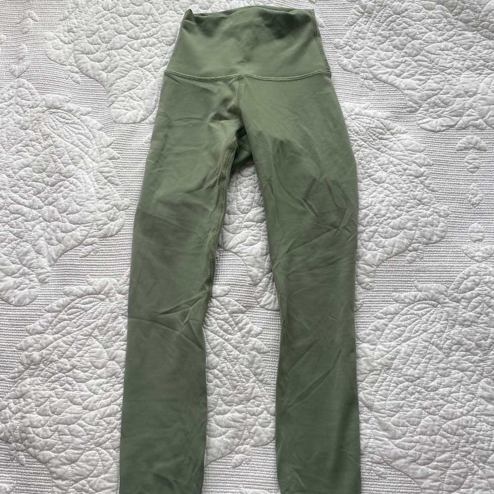 Green Lululemon Leggings (size 0)
